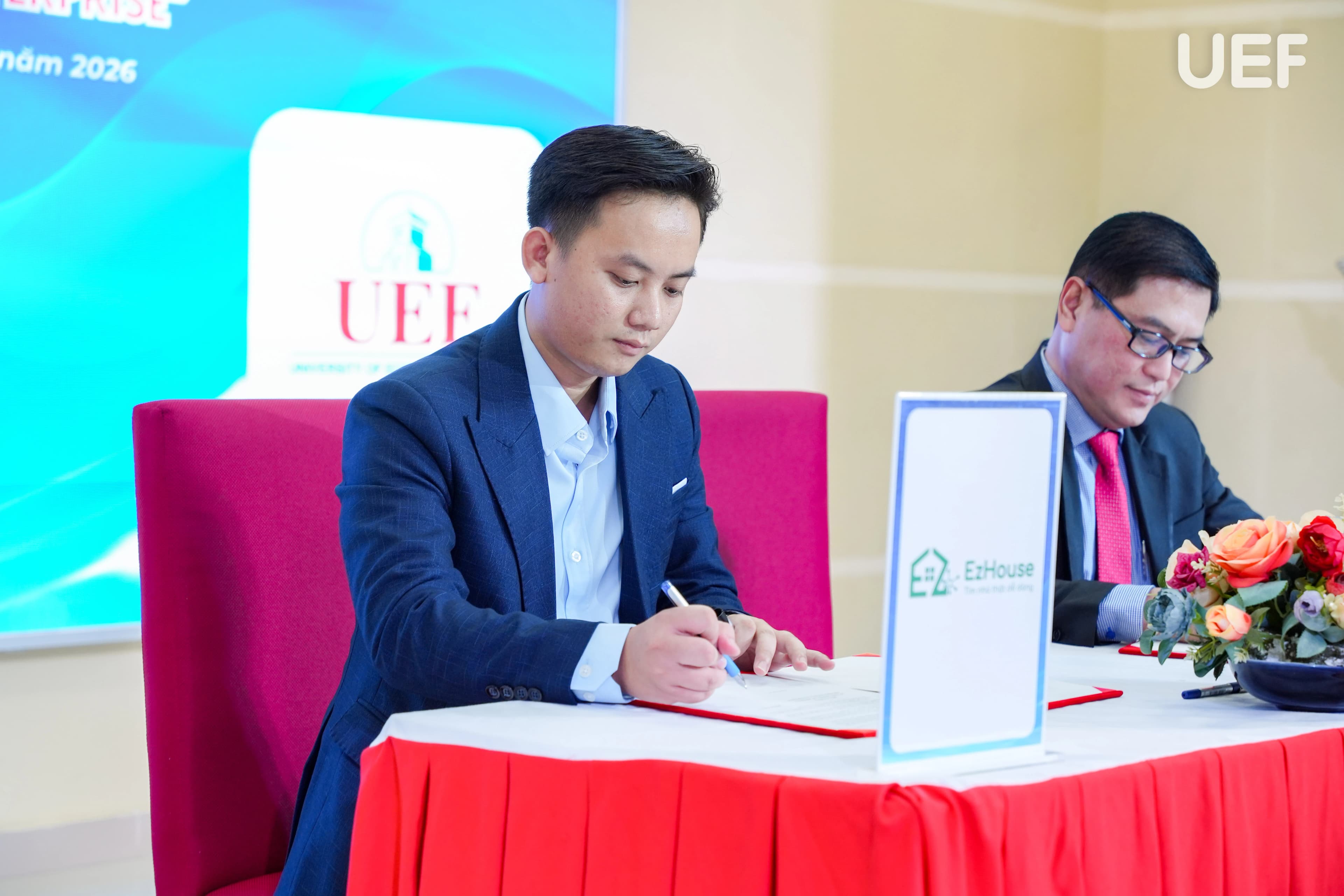 EzHouse ký kết hợp tác với Đại học Kinh tế Tài chính UEF năm 2026